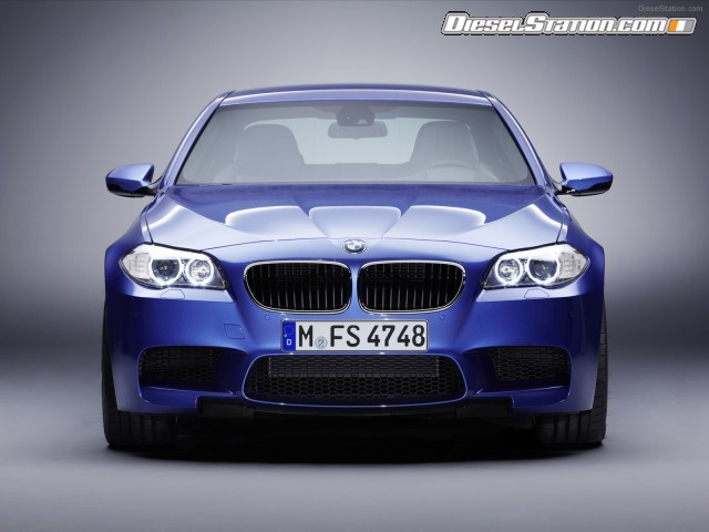 BMW M5 Saloon 2012 Picture #55 BMW M5 Saloon 2012 Picture #55