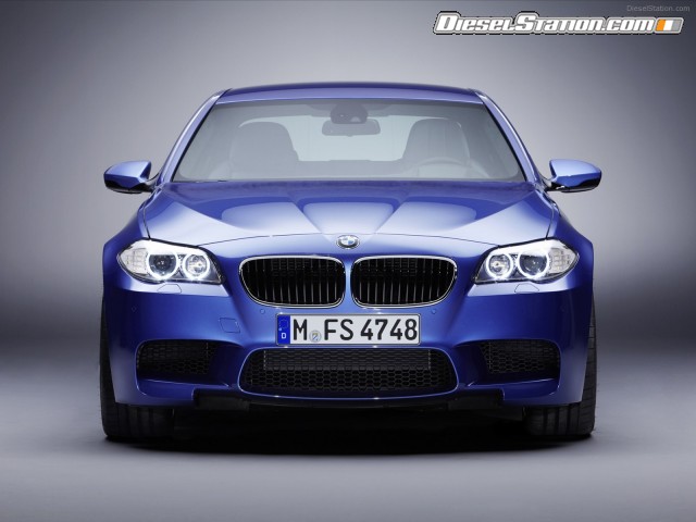 BMW M5 Saloon 2012 Picture #61 BMW M5 Saloon 2012 Picture #61