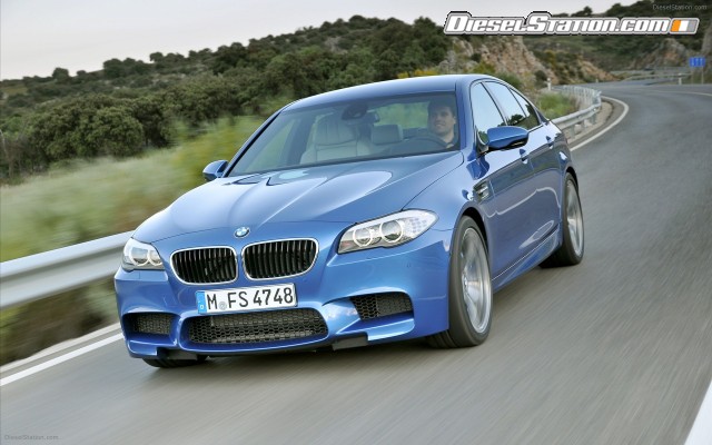 BMW M5 Saloon 2012 Widescreen Picture #85 BMW M5 Saloon 2012 Widescreen Picture #85