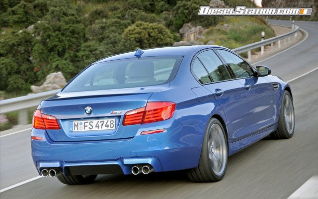 BMW M5 Saloon 2012 Widescreen Picture #50 BMW M5 Saloon 2012 Widescreen Picture #50