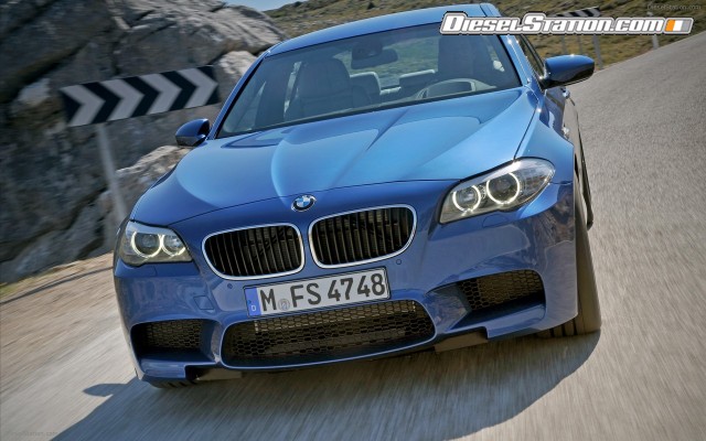 BMW M5 Saloon 2012 Widescreen Picture #41 BMW M5 Saloon 2012 Widescreen Picture #41