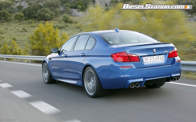 BMW M5 Saloon 2012 Widescreen Picture #49 BMW M5 Saloon 2012 Widescreen Picture #49