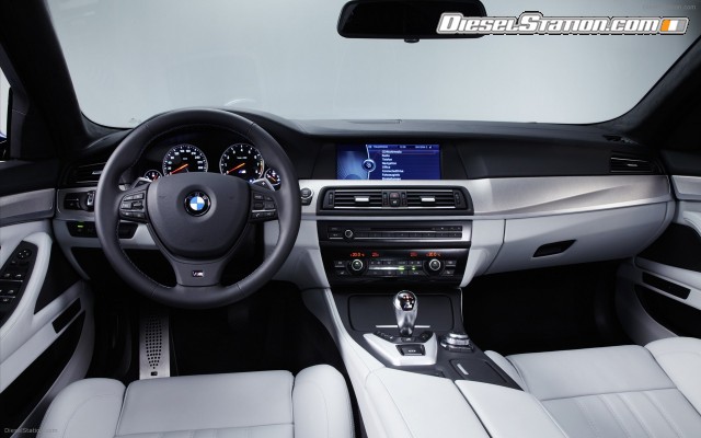 BMW M5 Saloon 2012 Widescreen Picture #78 BMW M5 Saloon 2012 Widescreen Picture #78