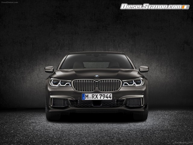 BMW M760Li xDrive 2017 Picture #27 BMW M760Li xDrive 2017 Picture #27