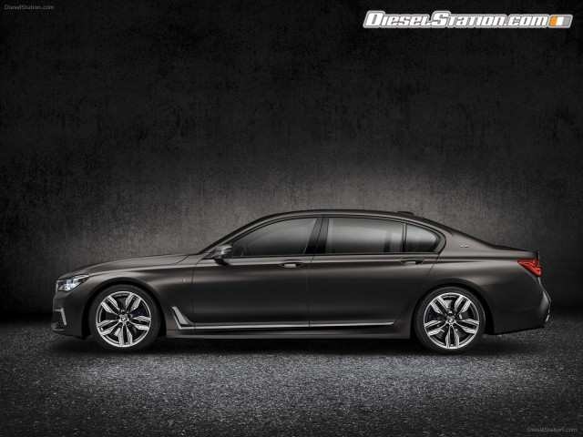 BMW M760Li xDrive 2017 Picture #20 BMW M760Li xDrive 2017 Picture #20