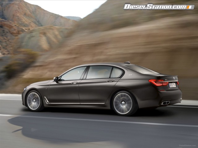 BMW M760Li xDrive 2017 Picture #3 BMW M760Li xDrive 2017 Picture #3
