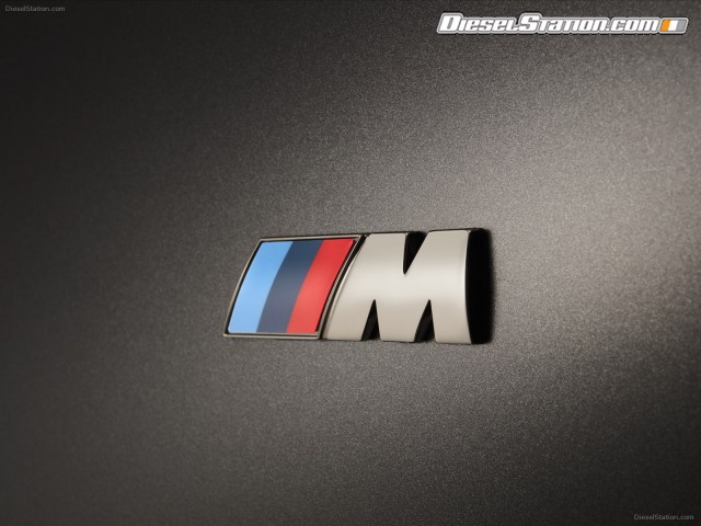 BMW M760Li xDrive 2017 Picture #30 BMW M760Li xDrive 2017 Picture #30