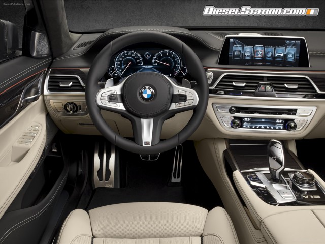 BMW M760Li xDrive 2017 Picture #24 BMW M760Li xDrive 2017 Picture #24