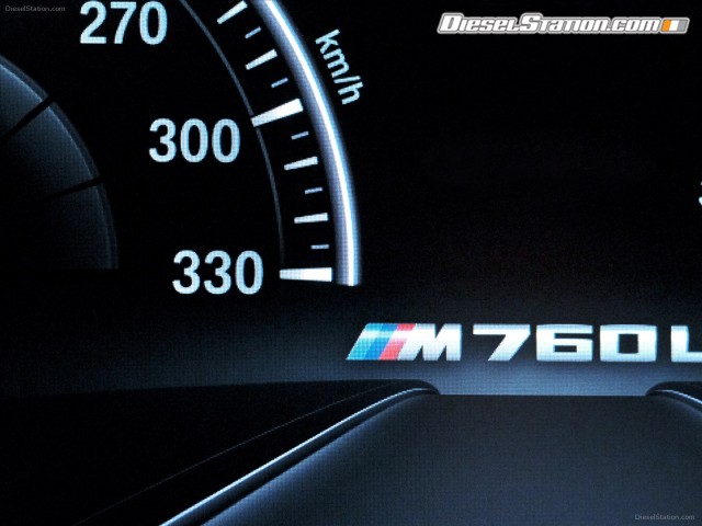 BMW M760Li xDrive 2017 Picture #14 BMW M760Li xDrive 2017 Picture #14