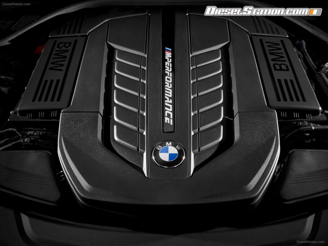 BMW M760Li xDrive 2017 Picture #19 BMW M760Li xDrive 2017 Picture #19