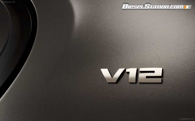 BMW M760Li xDrive 2017 Widescreen Picture #4 BMW M760Li xDrive 2017 Widescreen Picture #4