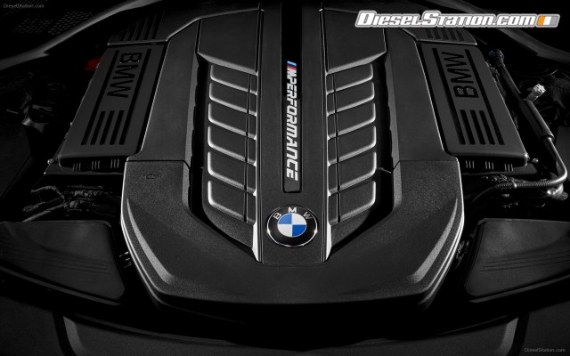 BMW M760Li xDrive 2017 Widescreen Picture #31 BMW M760Li xDrive 2017 Widescreen Picture #31