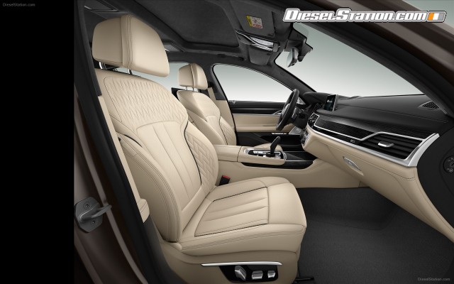 BMW M760Li xDrive 2017 Widescreen Picture #10 BMW M760Li xDrive 2017 Widescreen Picture #10