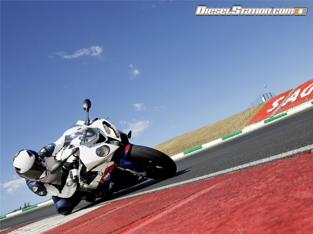 BMW New S 1000 RR Picture #53 BMW New S 1000 RR Picture #53