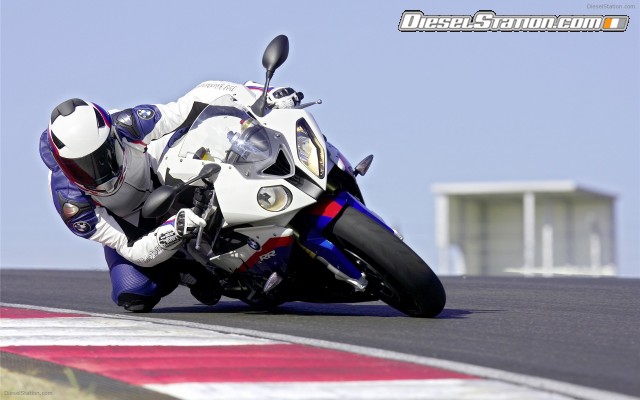 BMW New S 1000 RR Widescreen Picture #38 BMW New S 1000 RR Widescreen Picture #38