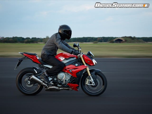 BMW S 1000 R 2014 Picture #47 BMW S 1000 R 2014 Picture #47
