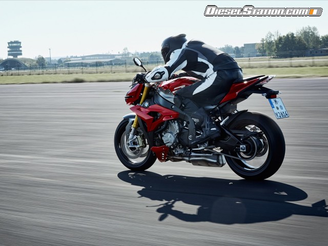 BMW S 1000 R 2014 Picture #16 BMW S 1000 R 2014 Picture #16
