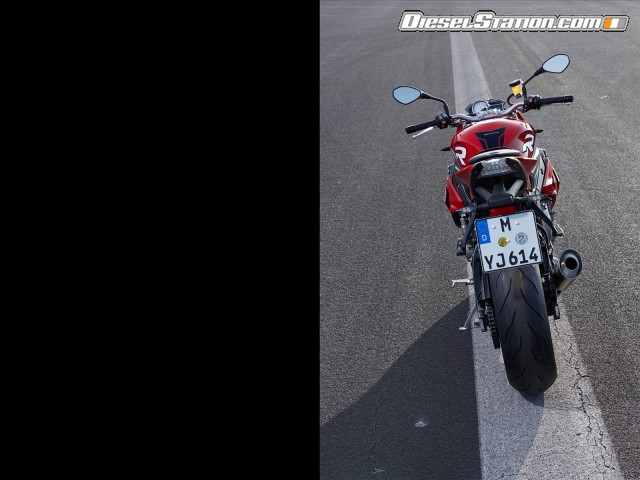 BMW S 1000 R 2014 Picture #10 BMW S 1000 R 2014 Picture #10