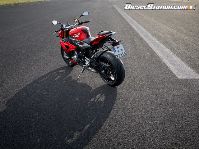 BMW S 1000 R 2014 Picture #19 BMW S 1000 R 2014 Picture #19