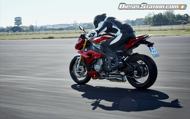 BMW S 1000 R 2014 Widescreen Picture #37 BMW S 1000 R 2014 Widescreen Picture #37