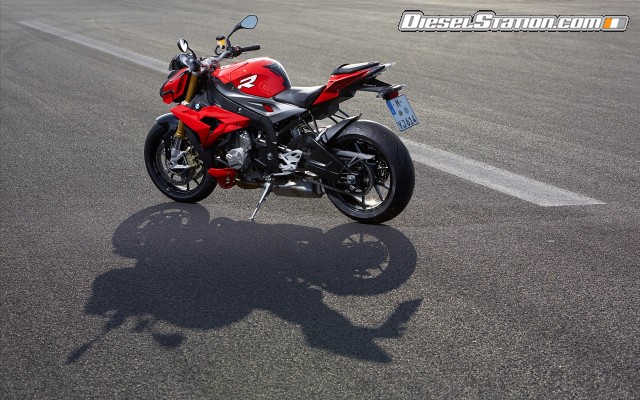 BMW S 1000 R 2014 Widescreen Picture #30 BMW S 1000 R 2014 Widescreen Picture #30