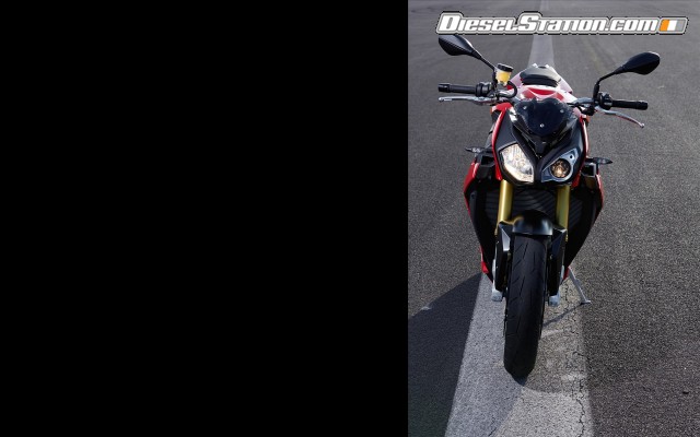 BMW S 1000 R 2014 Widescreen Picture #15 BMW S 1000 R 2014 Widescreen Picture #15