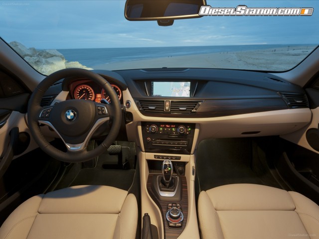 BMW X1 2013 Picture #17 BMW X1 2013 Picture #17