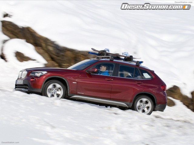 BMW X1 xDrive28i 2011 Picture #2 BMW X1 xDrive28i 2011 Picture #2