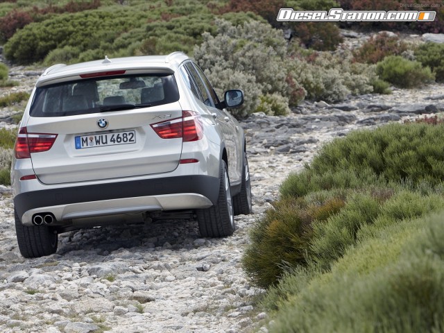 BMW X3 2011 Picture #37 BMW X3 2011 Picture #37