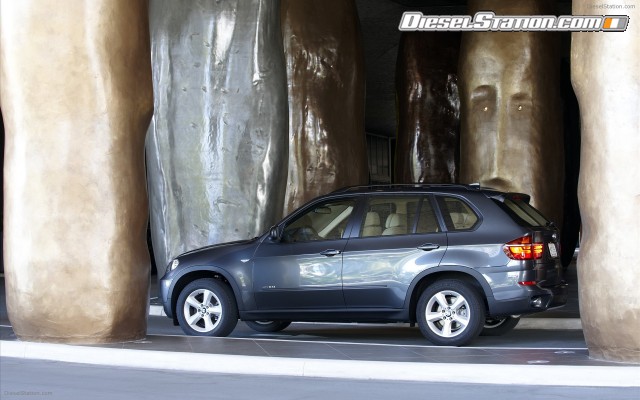 BMW X5 2011 Widescreen Picture #14 BMW X5 2011 Widescreen Picture #14