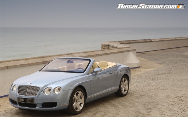 Bentley Continental GTC Widescreen Picture #2 Bentley Continental GTC Widescreen Picture #2
