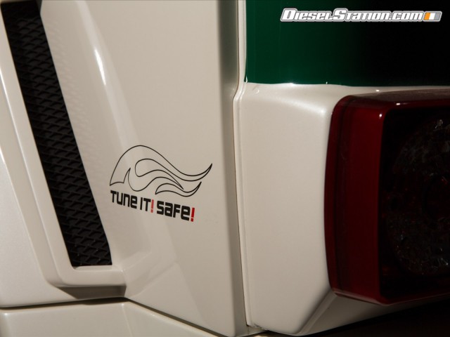 Brabus Dubai Police Car 2014 Picture #29 Brabus Dubai Police Car 2014 Picture #29