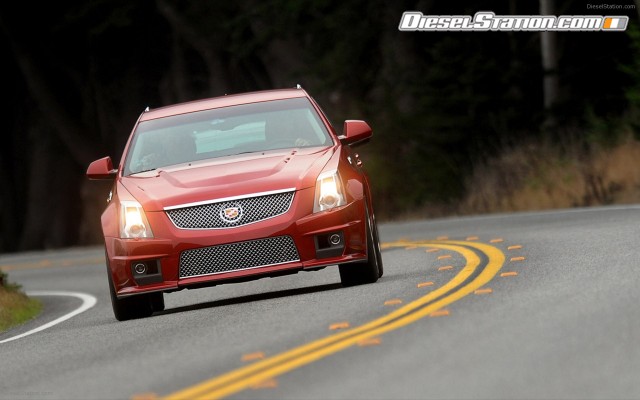 Cadillac CTS V WAGON 2012 Widescreen Picture #3 Cadillac CTS V WAGON 2012 Widescreen Picture #3