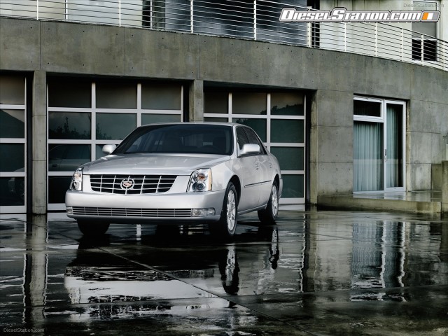 Cadillac DTS 2011 Picture #1 Cadillac DTS 2011 Picture #1
