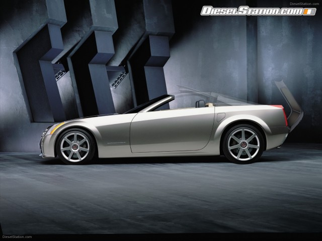 Cadillac Evoq Concept Picture #15 Cadillac Evoq Concept Picture #15