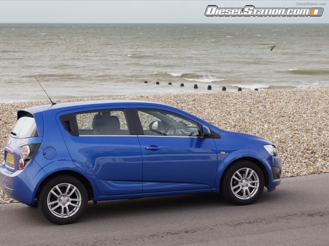 Chevrolet Aveo 2012 Picture #8 Chevrolet Aveo 2012 Picture #8