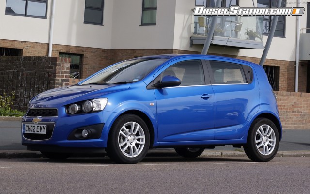 Chevrolet Aveo 2012 Widescreen Picture #9 Chevrolet Aveo 2012 Widescreen Picture #9