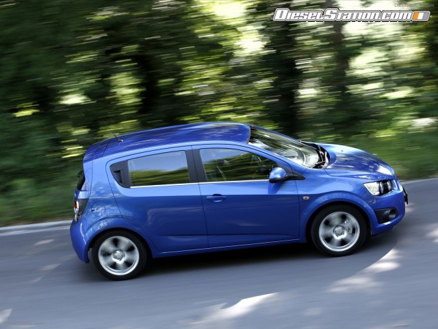 Chevrolet Aveo HB5 2012 Picture #2 Chevrolet Aveo HB5 2012 Picture #2