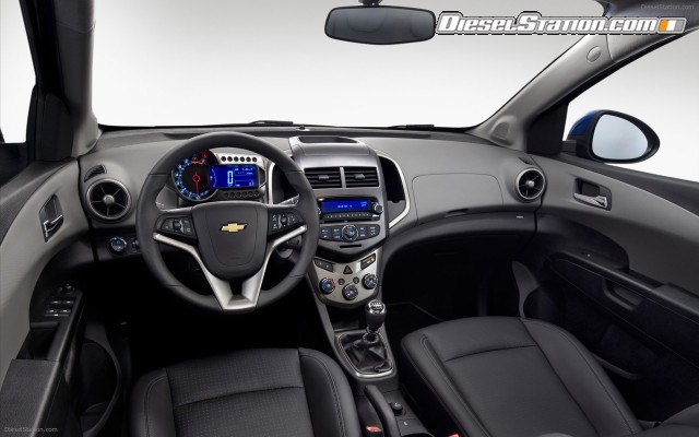 Chevrolet Aveo HB5 2012 Widescreen Picture #15 Chevrolet Aveo HB5 2012 Widescreen Picture #15