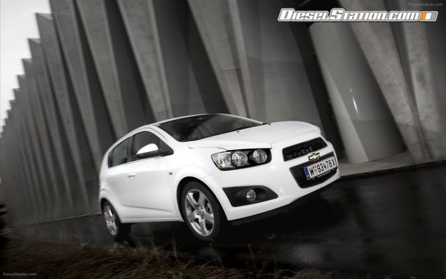 Chevrolet Aveo HB5 2012 Widescreen Picture #35 Chevrolet Aveo HB5 2012 Widescreen Picture #35