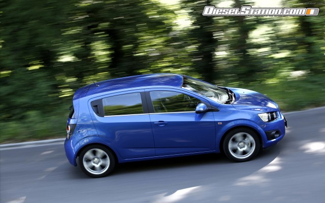 Chevrolet Aveo HB5 2012 Widescreen Picture #12 Chevrolet Aveo HB5 2012 Widescreen Picture #12