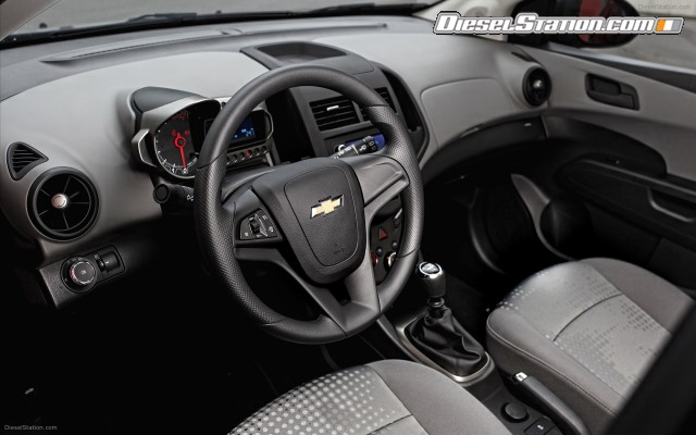 Chevrolet Aveo HB5 2012 Widescreen Picture #32 Chevrolet Aveo HB5 2012 Widescreen Picture #32