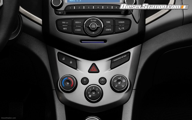 Chevrolet Aveo Hatchback 2011 Widescreen Picture #33 Chevrolet Aveo Hatchback 2011 Widescreen Picture #33