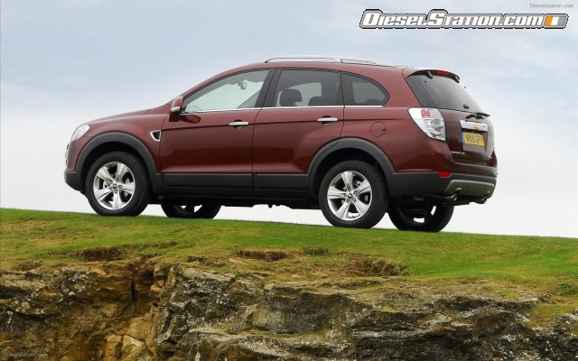Chevrolet Captiva LTZ 2011 Widescreen Picture #3 Chevrolet Captiva LTZ 2011 Widescreen Picture #3
