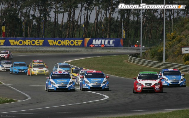 Chevrolet Cruzes Shine In Belgium 2011 Widescreen Picture #3 Chevrolet Cruzes Shine In Belgium 2011 Widescreen Picture #3