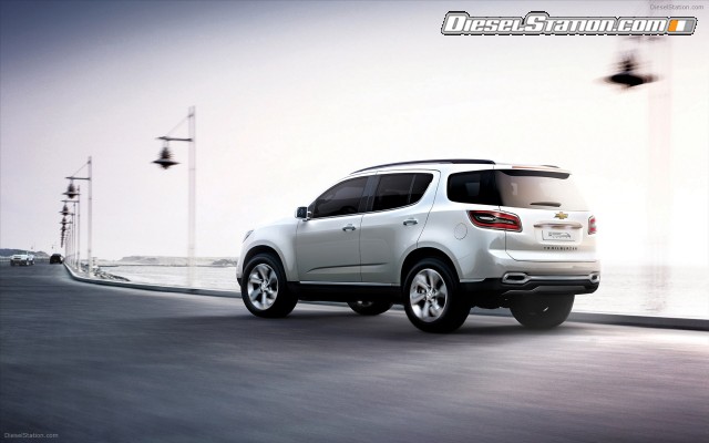 Chevrolet TrailBlazer SUV 2012 Widescreen Picture #2 Chevrolet TrailBlazer SUV 2012 Widescreen Picture #2