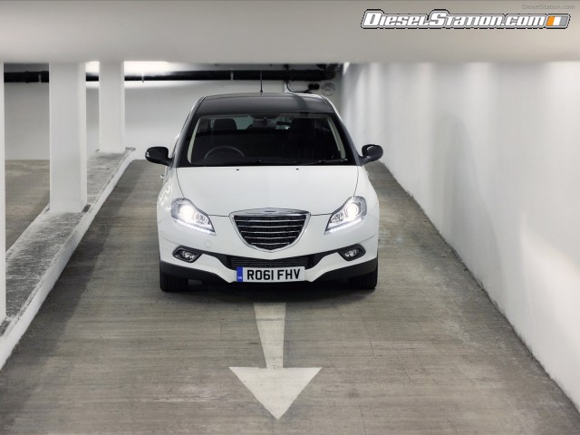 Chrysler Delta 2012 Picture #24 Chrysler Delta 2012 Picture #24