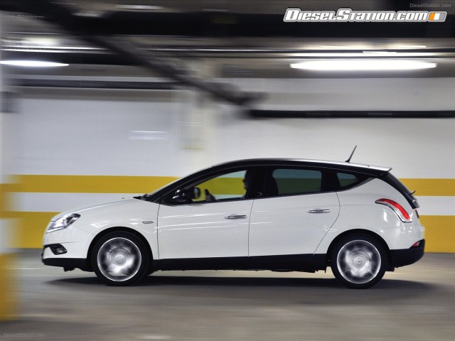 Chrysler Delta 2012 Picture #90 Chrysler Delta 2012 Picture #90