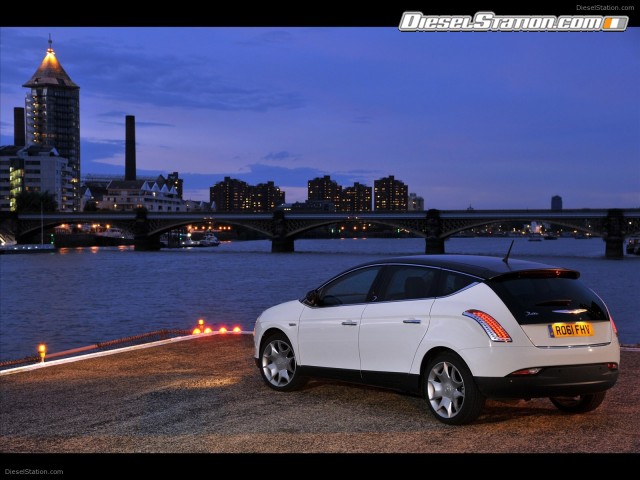 Chrysler Delta 2012 Picture #82 Chrysler Delta 2012 Picture #82