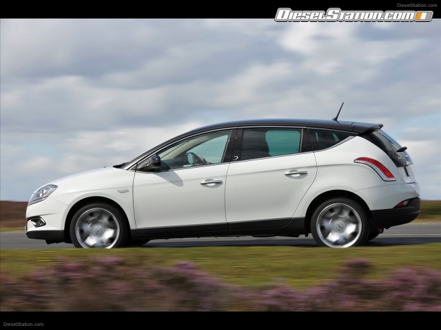 Chrysler Delta 2012 Picture #10 Chrysler Delta 2012 Picture #10